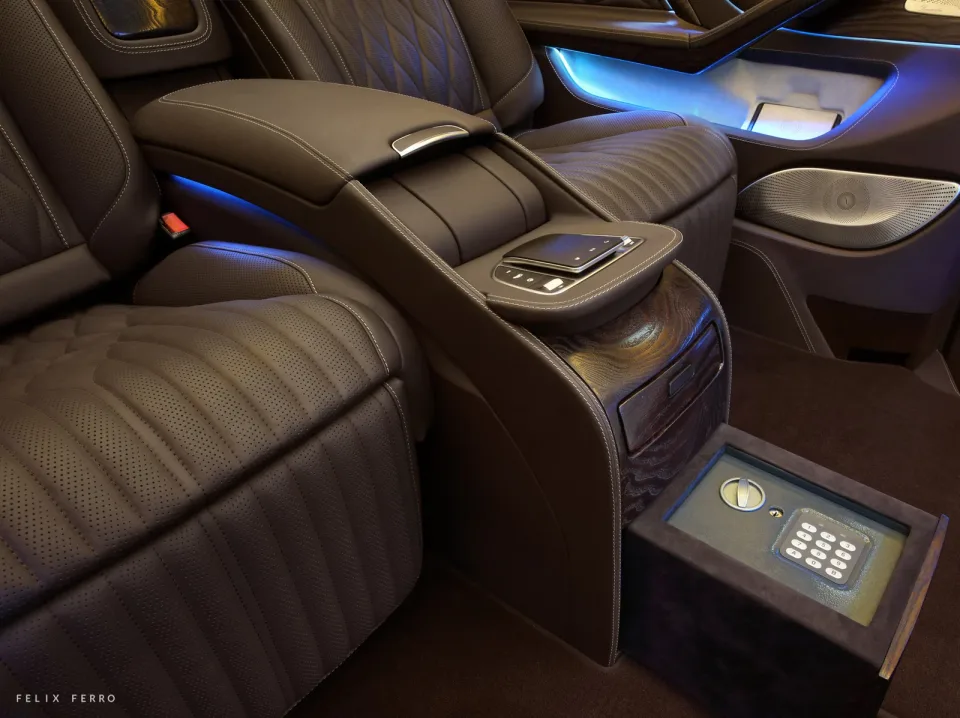 Выдвинутый сейф Air Matic с кодовой панелью и замком